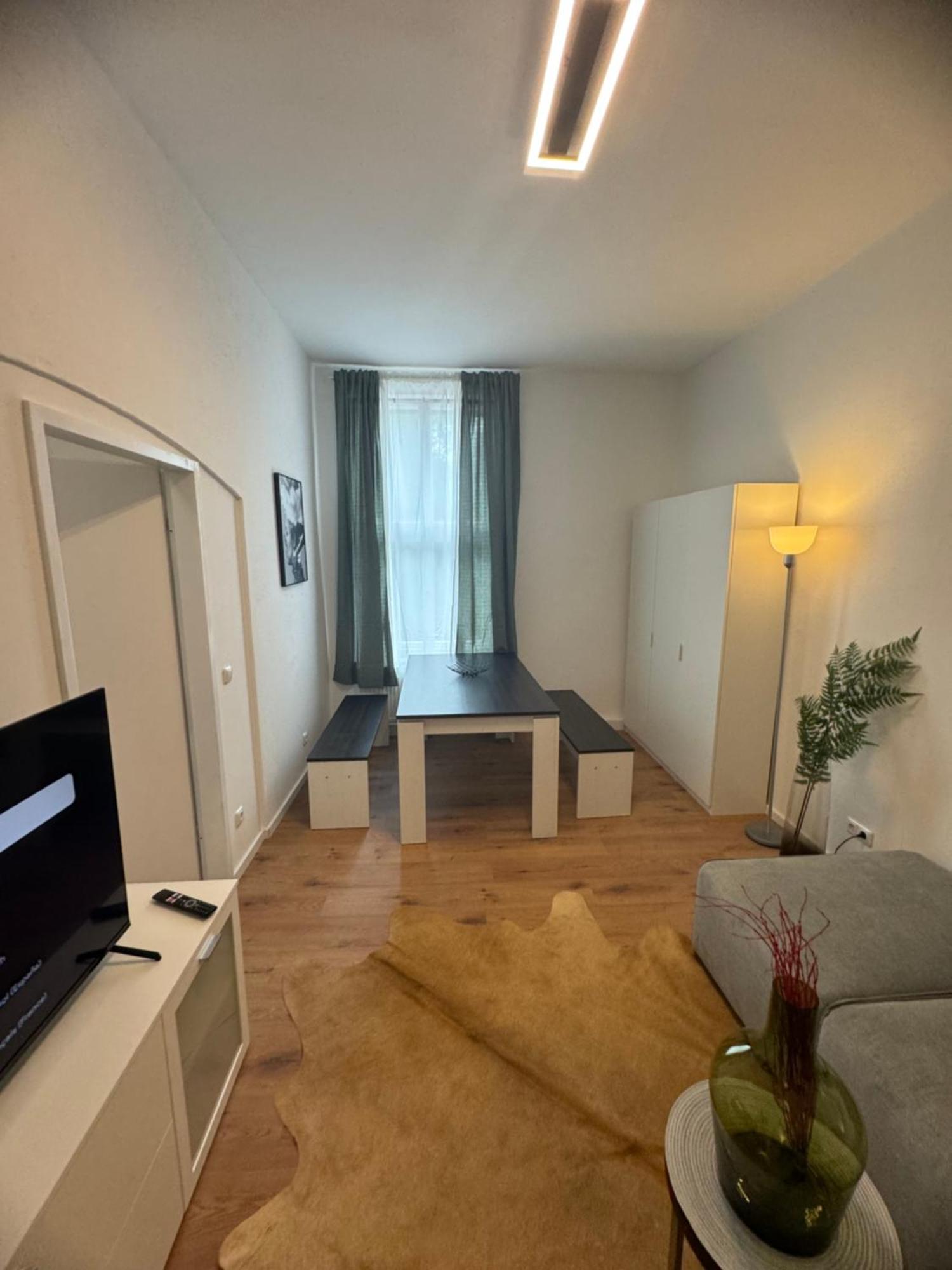 Apartamento 6 *